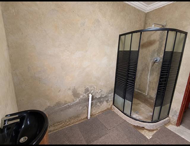 2 BEDROOM HOUSE FOR SALE IN MEYERTON CENTRAL